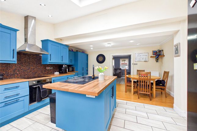 21, Coronation Avenue, Pembrokeshire photo 2