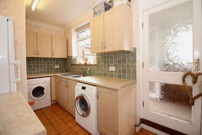 The Knoll Kingswinford DY6 4 Bedroom Detached House For Sale 