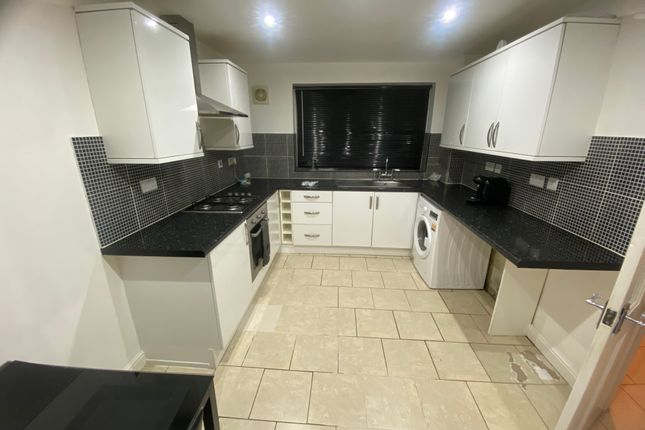 30, BIRMINGHAM photo 2