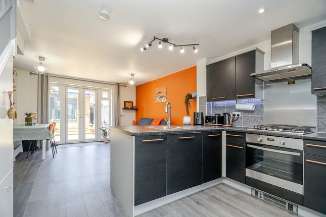 29, Antigua Way, Milton Keynes photo 4