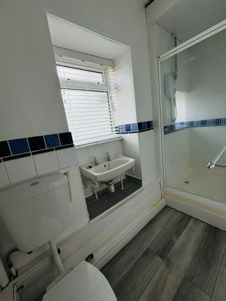 Flat 2, 75, St. James Street, Penzance photo 4