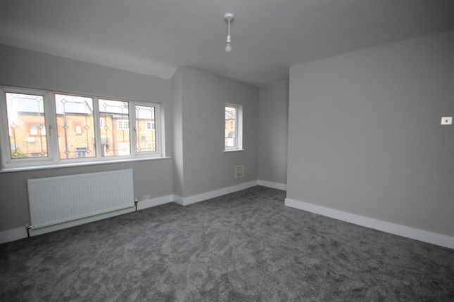 19, Kings Chase, Essex photo 5