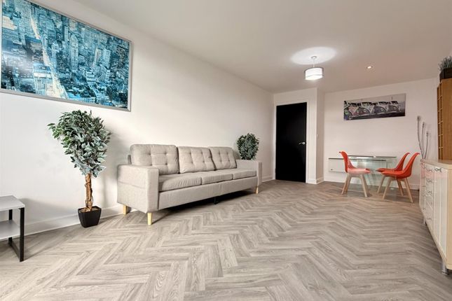 Apartment 79, Anchor Point, 323 Bramall Lane, Sheffield photo 3