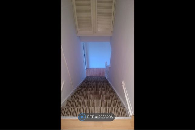 Flat, Trimdon Plender St, London photo 4