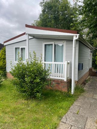 1-bed caravan on East Hill Road Knatts Valley, Sevenoaks, £90,000