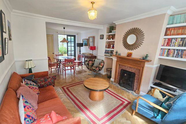 19 Frederick Gardens, Brighton photo 2