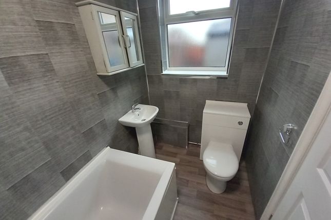 10, Norton Avenue, Durham photo 5