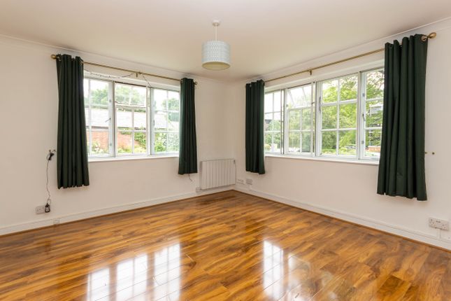 4, Westminster Court, St. Albans photo 4