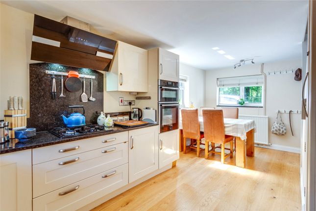 2,, Arch Cottages, Binfield Heath photo 3