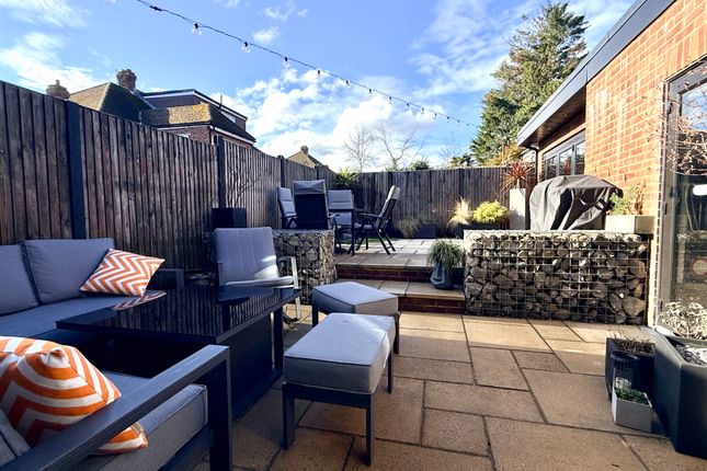 22, Harvel Avenue, Strood, Rochester photo 4