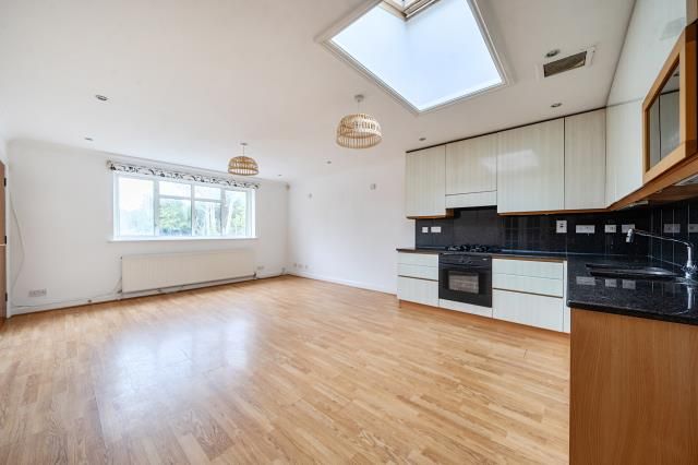 29a, White Lion Road, Amersham photo 4