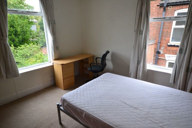 Terraced house to rent in Severn Street, Leicester