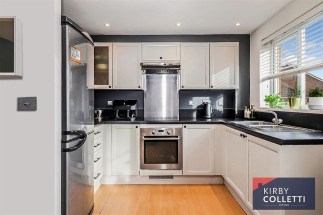 11, Yukon Road, Broxbourne photo 4