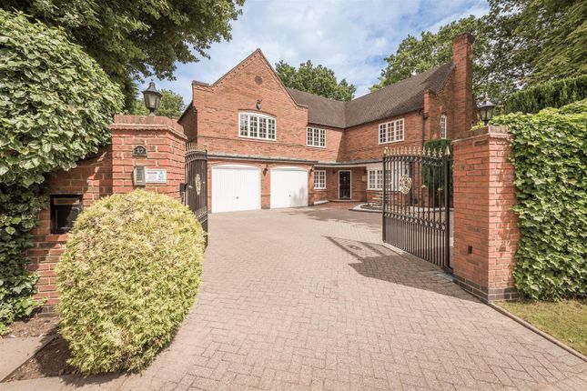 Property for sale in Heather Court Gardens, Sutton Coldfield