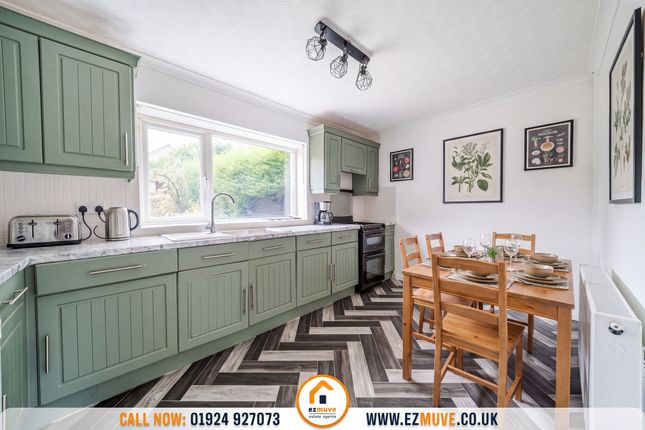 111 Smithy Parade, Dewsbury photo 4
