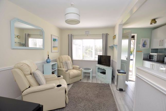 32 Galmpton Holiday Bungalows, Greenway Road, Brixham photo 4