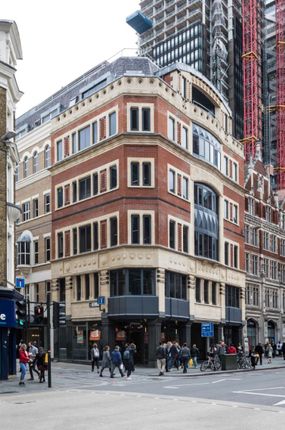 Office to let in New Street, London