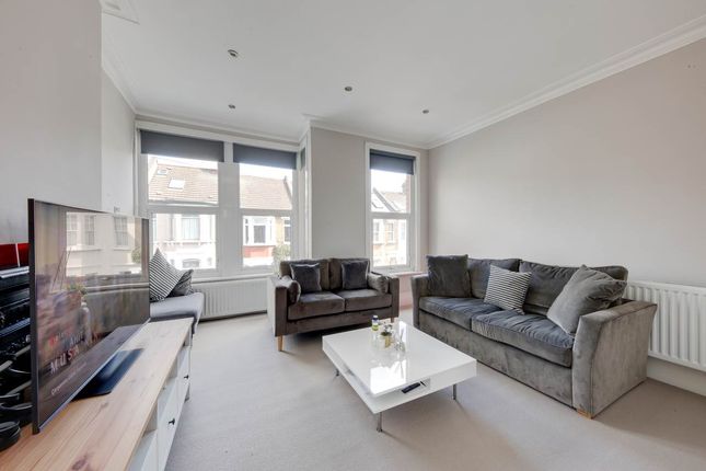 Flat for sale in Connaught Road, Chingford, London