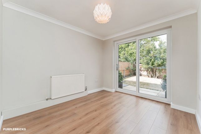 27, Wilford Furlong, Cambridge photo 4