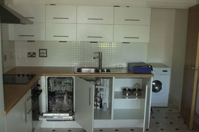 86, Montmano Drive, Manchester photo 4