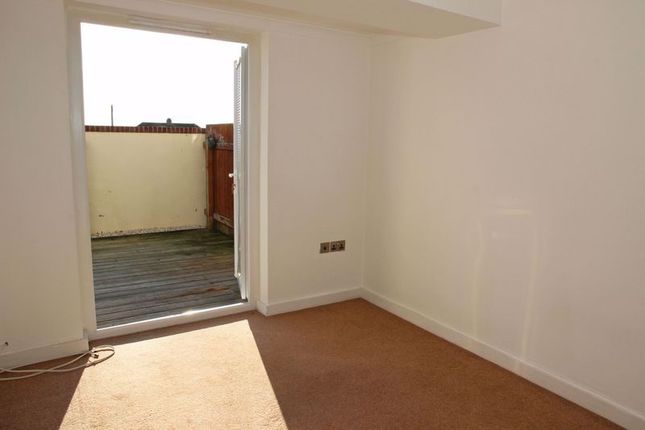Terraced house to rent in Barrowfield View, Narrowcliff, Newquay