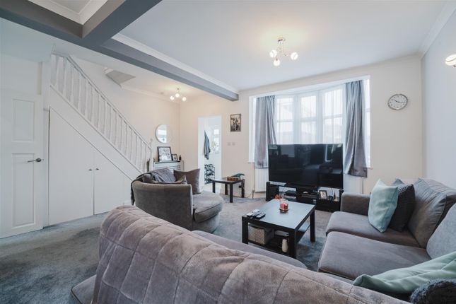 61, The Vale, Hounslow photo 4
