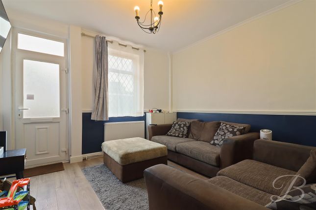 5, Spencer Street, Chesterfield photo 4