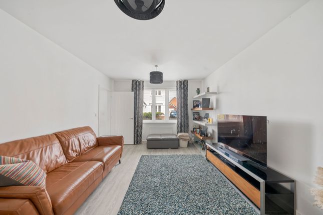 12 Southmead, Warrington photo 4