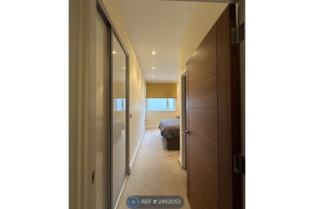 Ensuite Bedroom