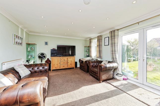 30, Grenville Way, Kent photo 4