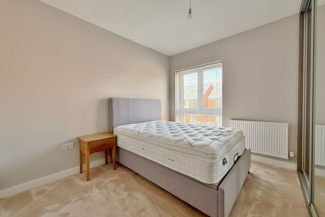 8, Parlour Way, Portsmouth photo 4