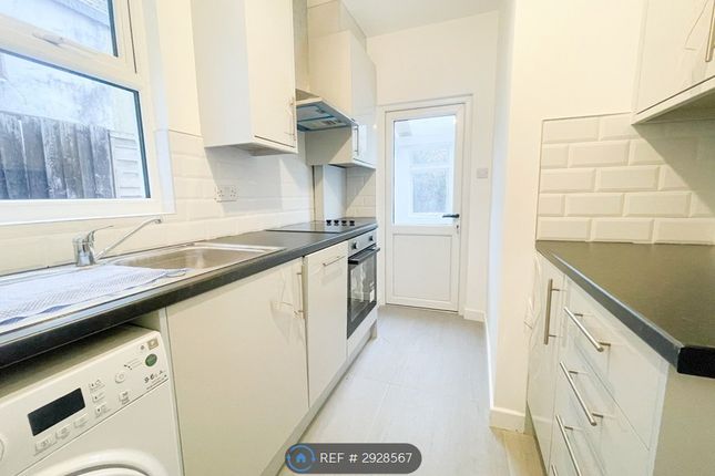 Westoe Road, London photo 4