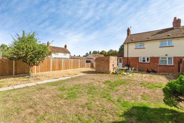 20, Nelson Crescent, THETFORD photo 2