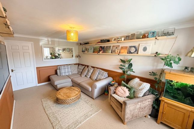 10 Saxon Close, Billingshurst photo 4