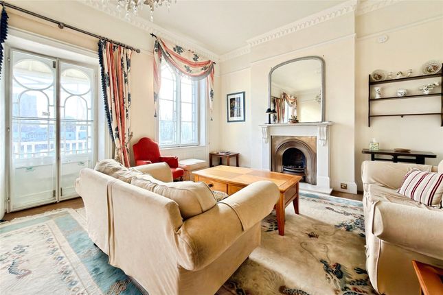 Flat 2B, 2, Coburg Terrace, Devon photo 4