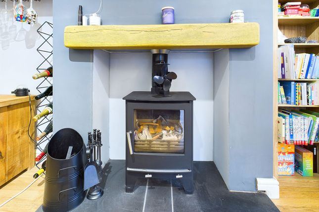 39 Joyce Avenue, Nottingham photo 4