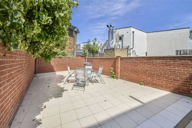 Lendal Terrace, London photo 2