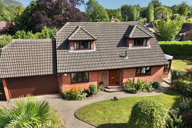 4-bed house on Charnwood Farthingham Lane, Cranleigh, £699,995
