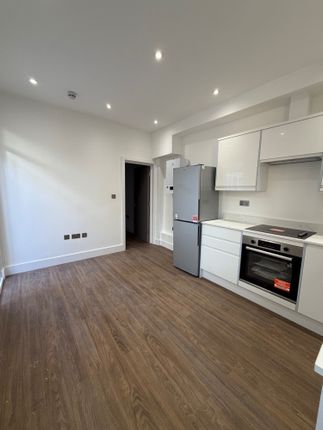 708a, Lea Bridge Road, London photo 3