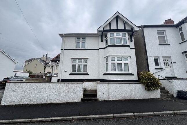 3-bed detached on 8, Blende Road, Llandeilo, £385,000