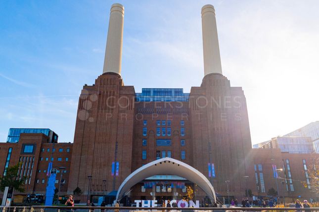 Flat for sale in Pearce House South, Circus Road West, Battersea Power Station