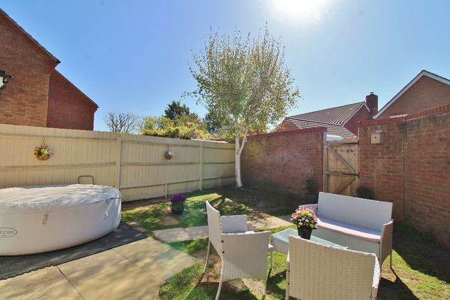 Copy, 75, Bell Davies Road, Fareham photo 4
