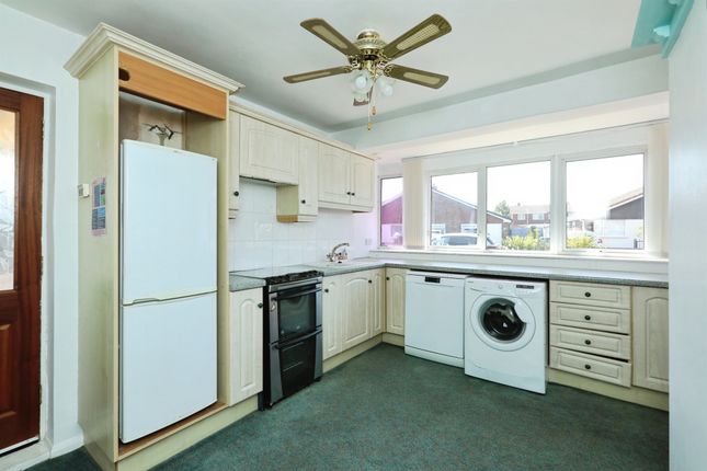 43, Elmwood Crescent, Doncaster photo 4