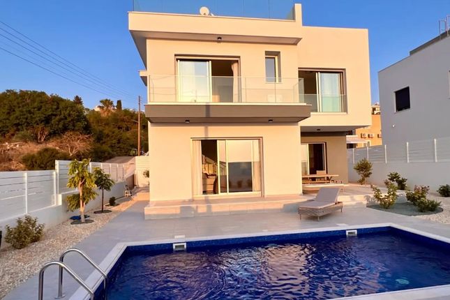 Thumbnail Villa for sale in Chlorakas, Paphos, Cyprus