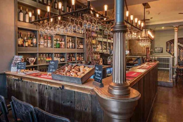 Pub/bar for sale in Victoria Arcade, Union Street, Ryde