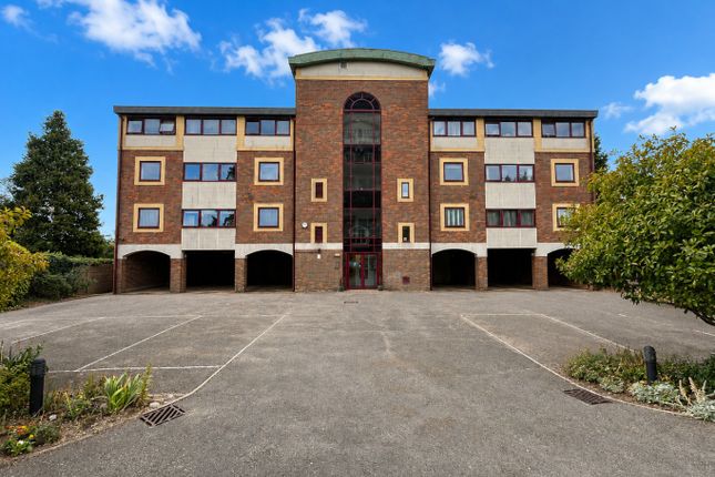 30  Flat 12, West Hill Road, Luton photo 3