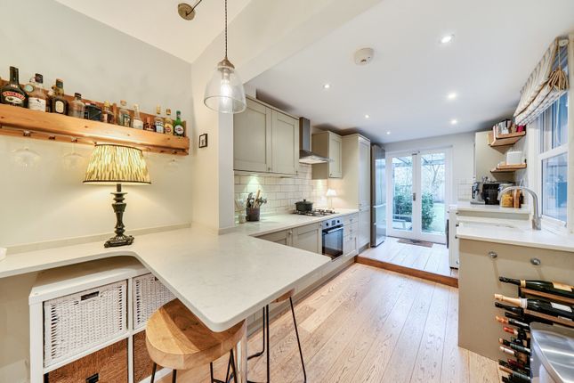 8, Radnor Road, Weybridge photo 3