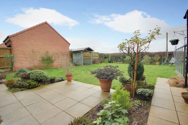 3, Goldy Wood Avenue, Hull photo 2
