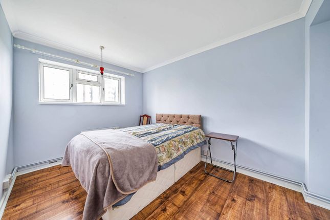 Thumbnail Flat for sale in Knox Court, Studley Road, Stockwell, London