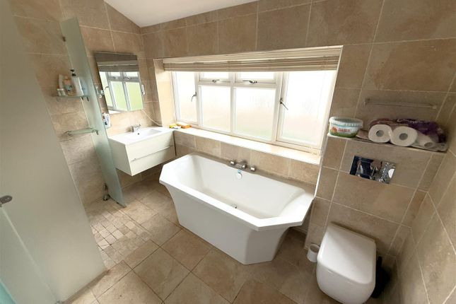 Ensuite Bathroom